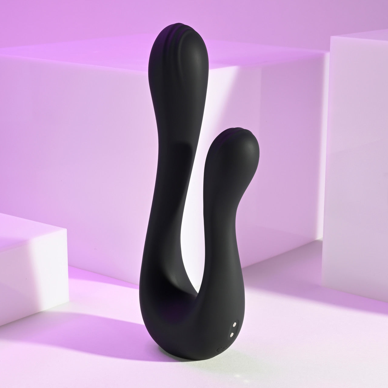 The Swan Dual Entry Vibrator