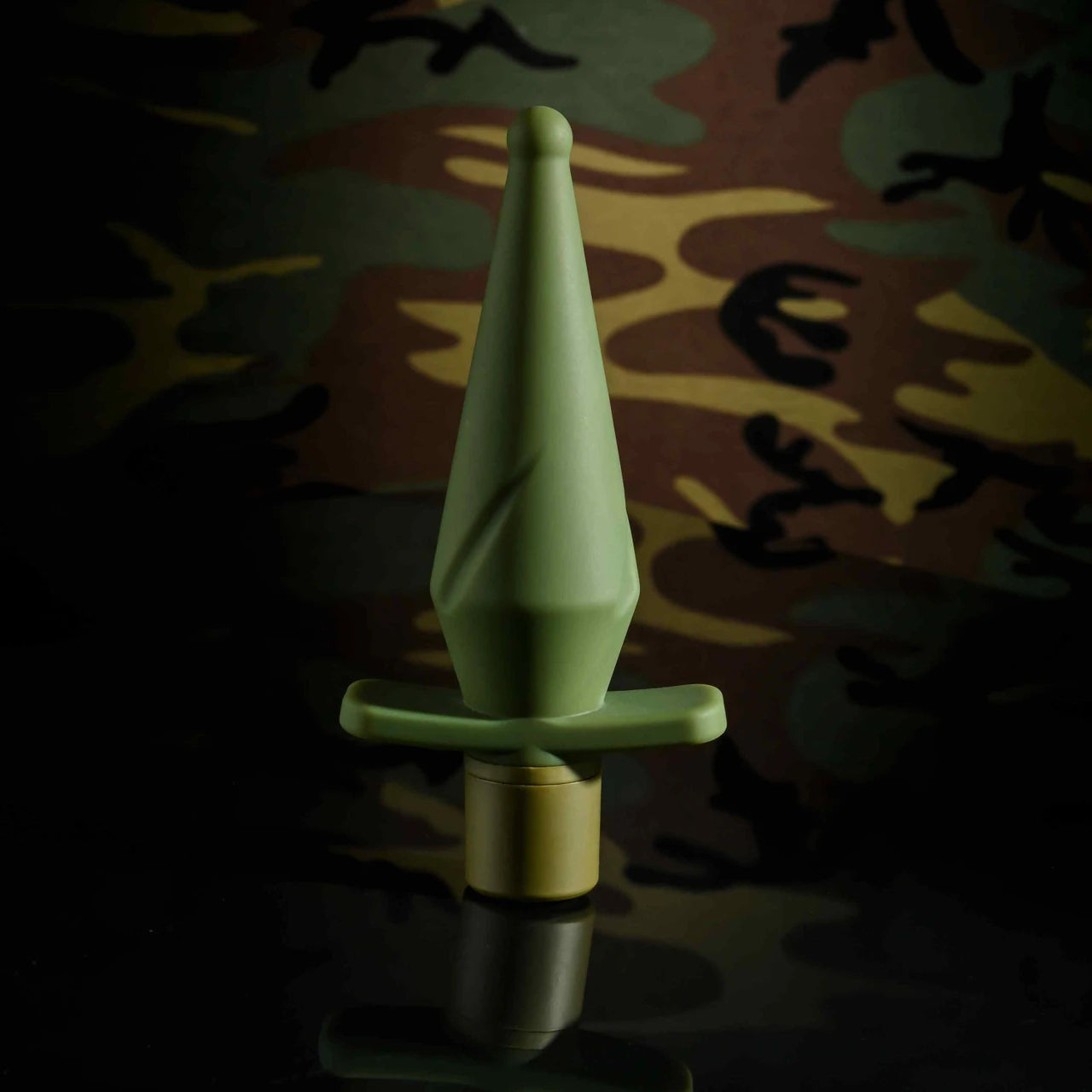 The Private Vibrating Plug